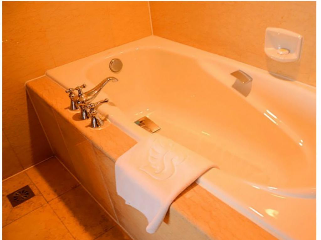 Beijing Spring Hotel Εξωτερικό φωτογραφία